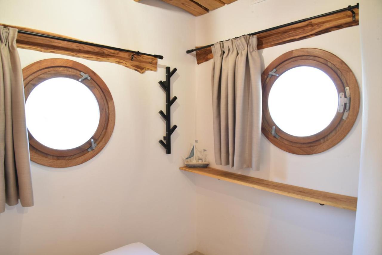 Hada Seaside Apartment Firopotamos ภายนอก รูปภาพ