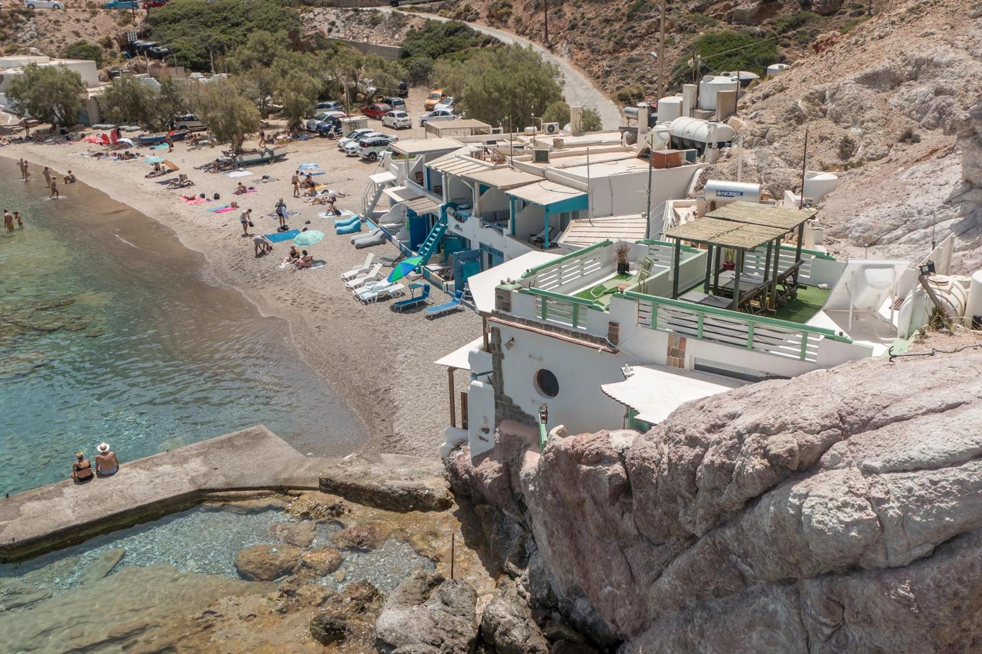 Hada Seaside Apartment Firopotamos ภายนอก รูปภาพ